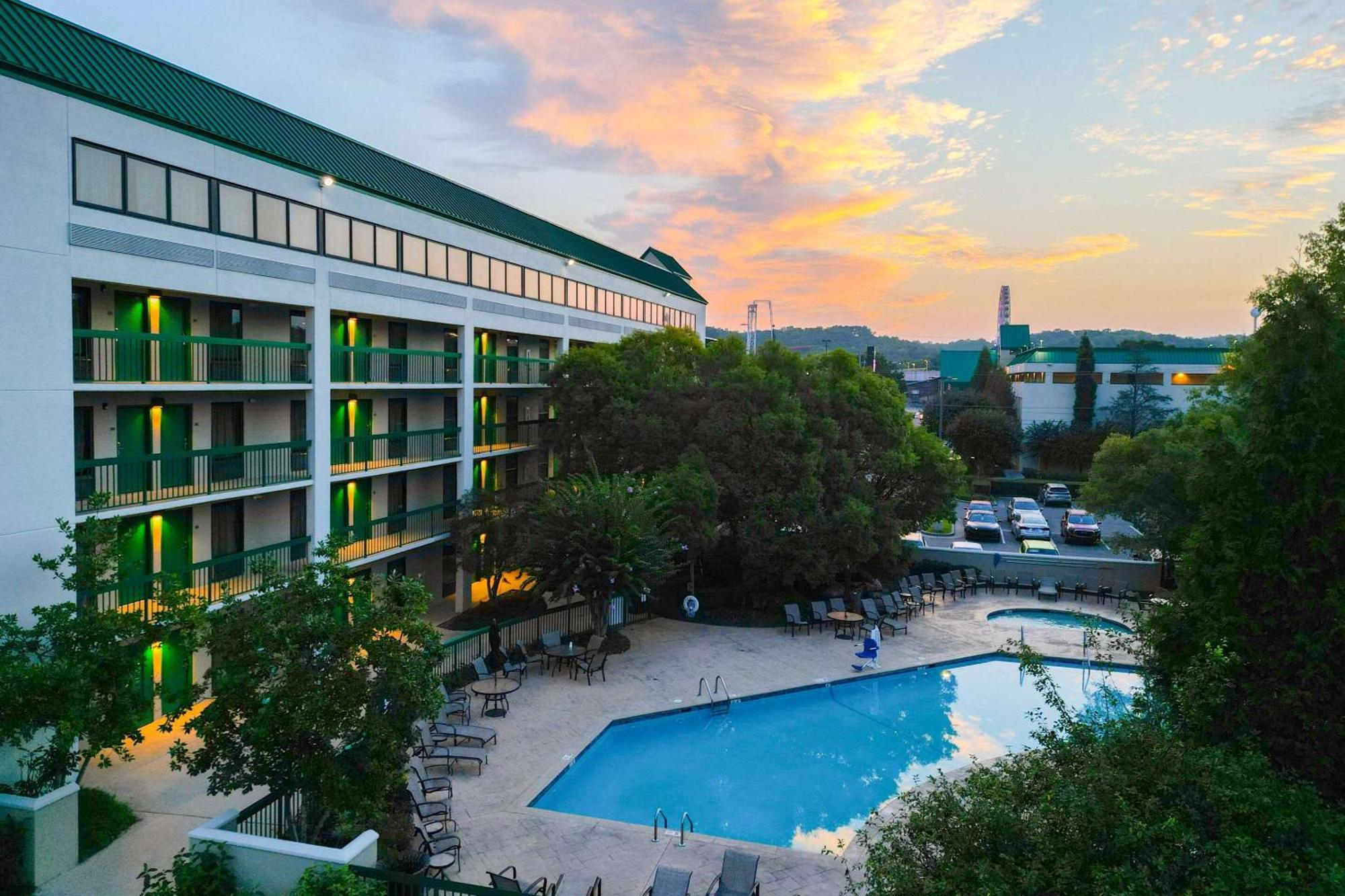 Quality Inn Near The Island Pigeon Forge Exterior foto
